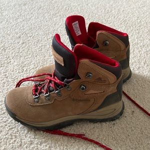 Columbia Hiking Boots (Red & Tan)
